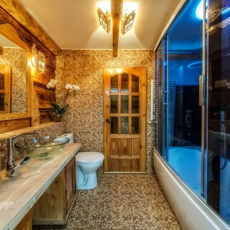 Figusowka Pod Nosalem 3*