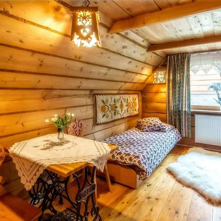 Figusowka Pod Nosalem 住宿加早餐酒店 3*